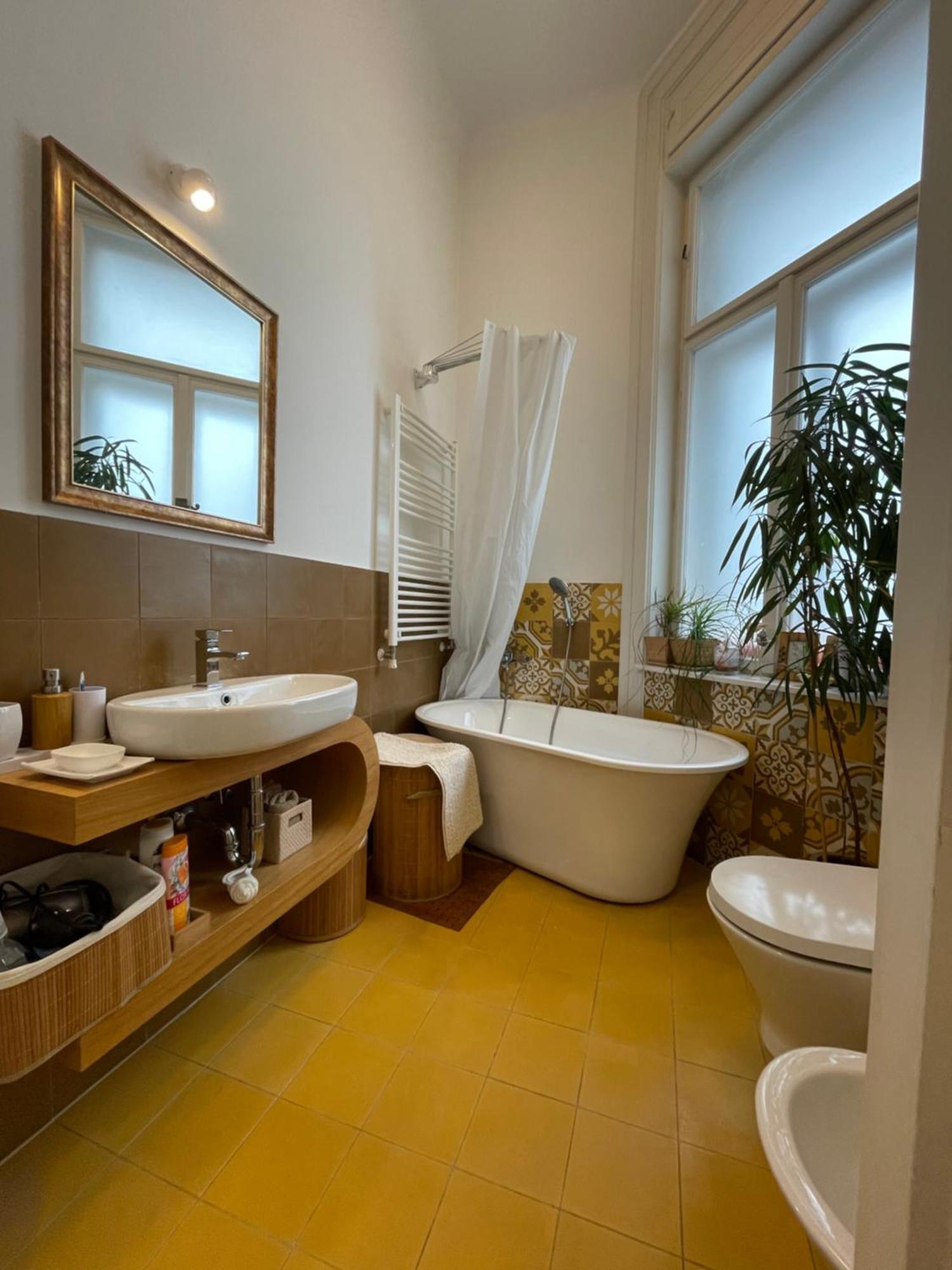 Amber Pearl Apartment 2 Rooms And 2 Bathrooms At Kalvin Square Budapest Bagian luar foto