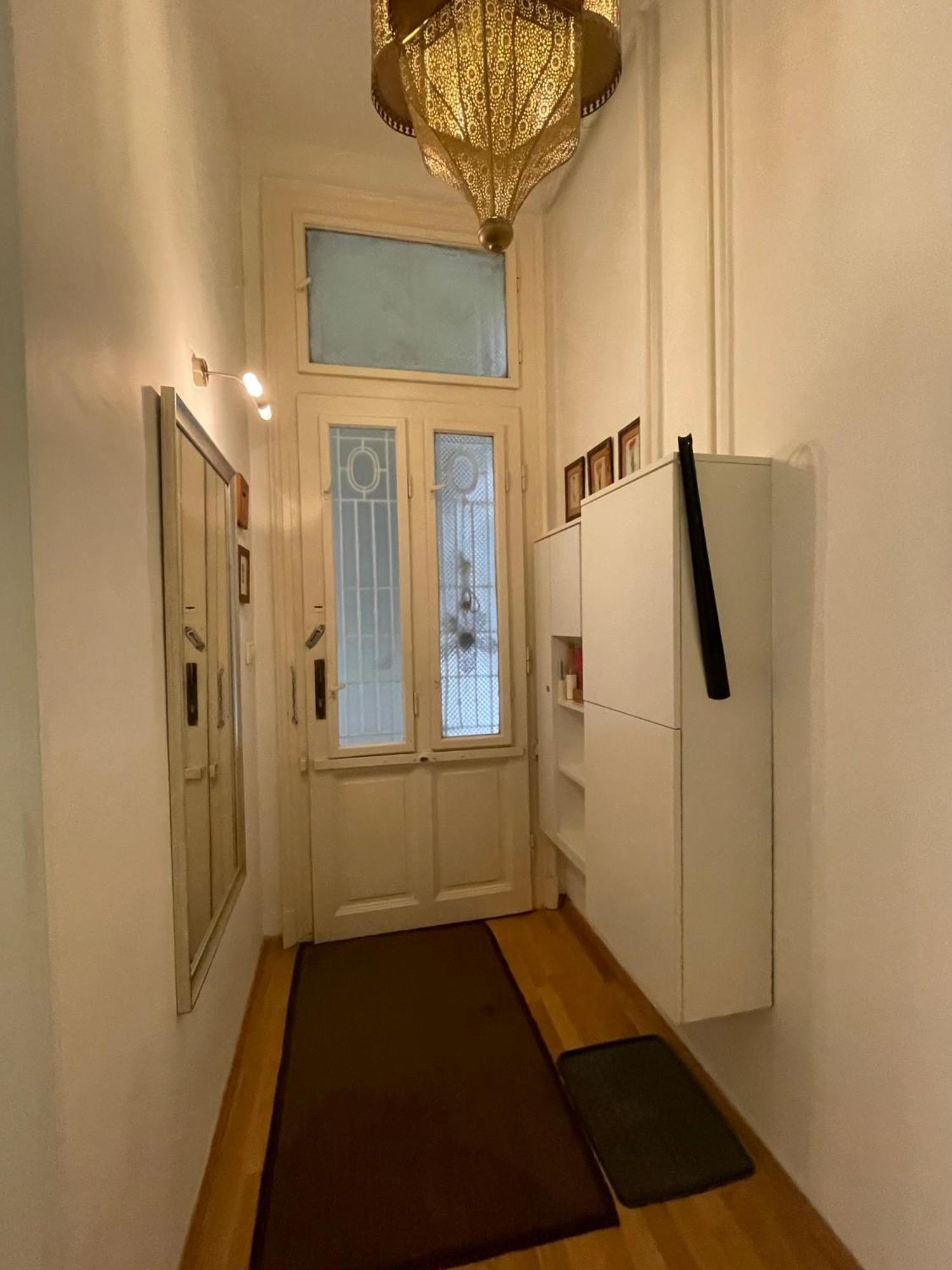 Amber Pearl Apartment 2 Rooms And 2 Bathrooms At Kalvin Square Budapest Bagian luar foto